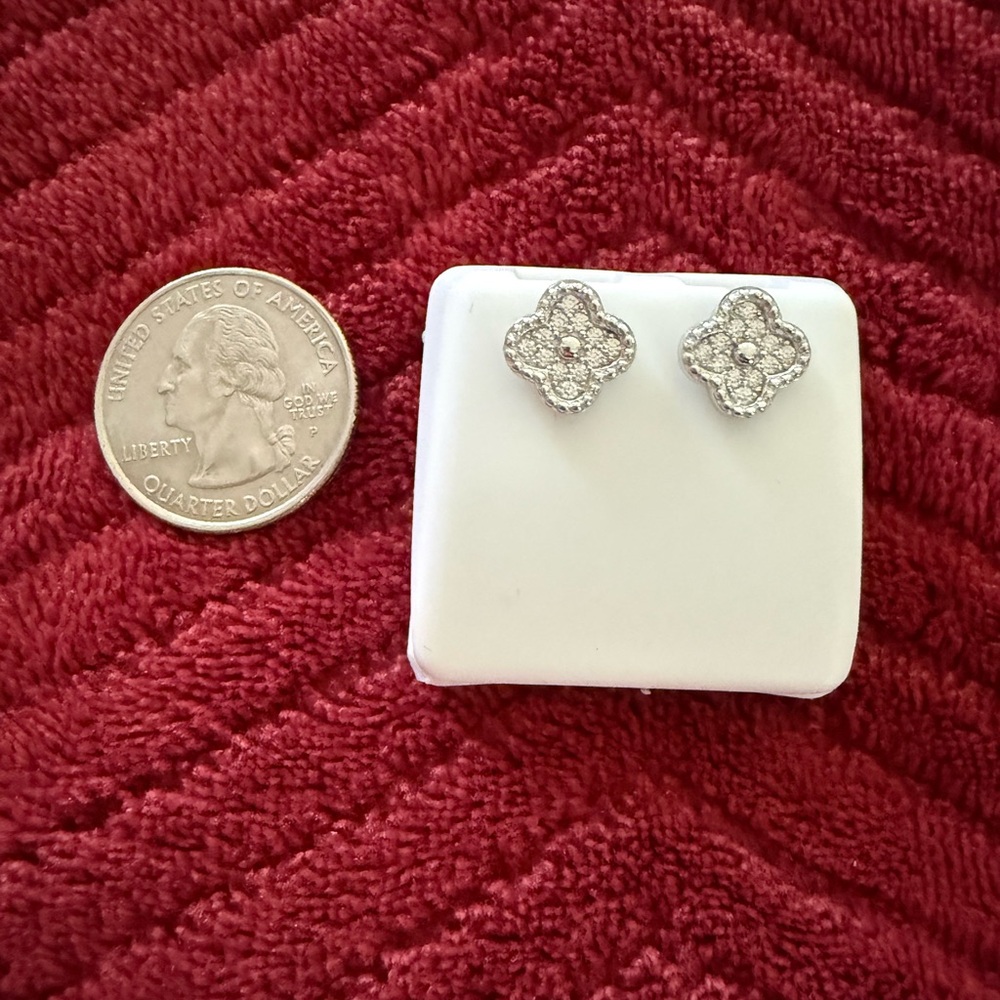 Moissanite Clover Earrings NEW in Sterling Silver with Box - Picture 5 of 6